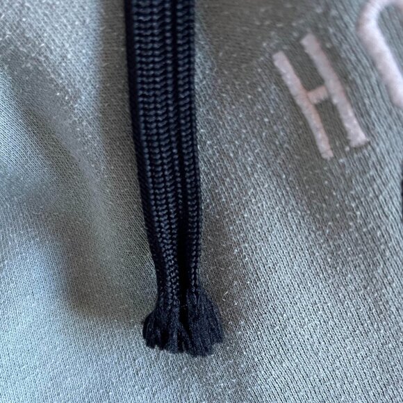 Hollister California Men’s Small Green Hoodie - Forest Sage Pullover - Picture 7 of 7